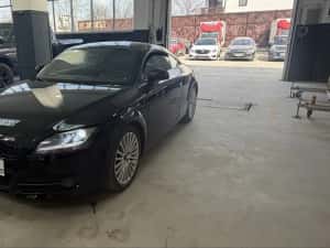Audi TT 3.2 VR6 quattro DSG — miniatura 3