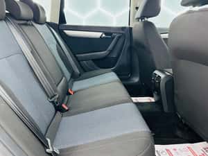Volkswagen Passat 2013 1.6D E5 Manuală 105 HP Diesel — miniatura 7