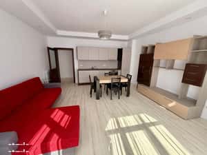 Apartament CENTRAL, living open space, dormitor, zona 7 strazi — miniatura 1