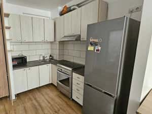 Inchiriez apartament 2 camere Iris — miniatura 4