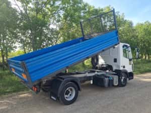 Iveco Eurocargo 75E18, basculabil pe 3 parti, basculare hidraulica pe cutie, Clima — miniatura 3