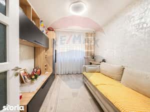 Apartament cu 3 camere de vânzare în zona Orizont - Bacau — miniatura 5