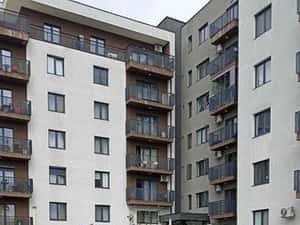 Dau in chirie apartament  in bloc nou Str Gloriei 16