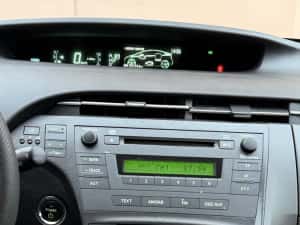 Toyota Prius Hybrid 1.8 — miniatura 5