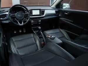 Kia Stonic 2021 - SUV Second Hand Vândut Cu Garantie — miniatura 6