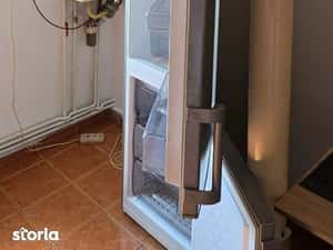 Proprietar,inchiriez apartament doua camere decomandat — miniatura 5