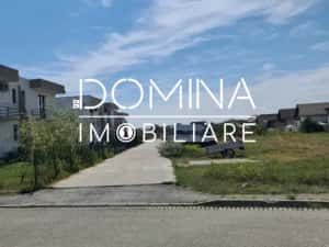 Vânzare teren intravilan situat în Târgu Jiu, strada Bicaz — miniatura 3