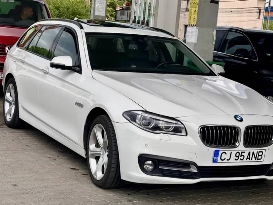 BMW F11 530d 258 CP LCI – Nappa / Adaptive LED / Webasto / Panoramic / Soft Close / Keyless — fotografie 1 din 10