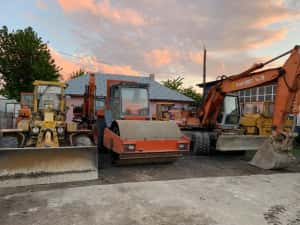 Inchirieri utilaje, excavator, buldoexcavator cu picon, cilindru compactor, — miniatura 5