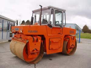 Inchirieri utilaje, excavator, buldoexcavator cu picon, cilindru compactor, — miniatura 7