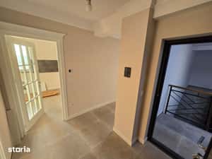 Penthouse ultramodern finalizat si intabulat. Vedere panoramica — miniatura 6