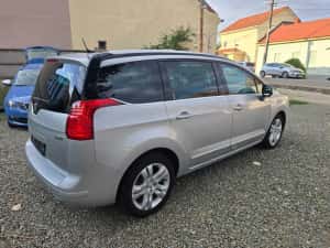 Peugeot 5008, 1.6 HDI - An 2011 IMPECABIL — miniatura 4