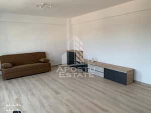 Apartament 2 camere de inchiriat, Lipovei bloc nou, prima inchiriere — miniatura 3