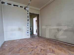 Apartament cu 3 camere, 67 mp, etaj intermediar, renovabil, George Ene
