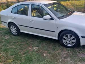 Vand Skoda 2009 Benzina 1600 cmc Neavariata