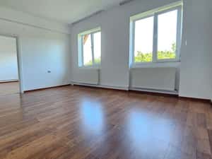 Apartament 2 camere Centrul-Civic,decomandat,liber,89900 Euro — miniatura 5