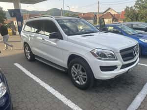 Mercedes-Benz GL 450 Automată 362 HP Benzină