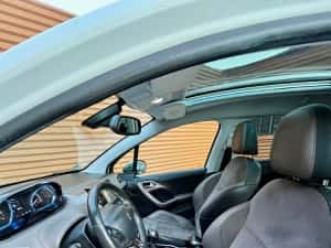 Peugeot 2008 120 VTI Allure — miniatura 9