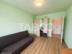 Apartament decomandat de vanzare 2 camere balcon lift Mihai Viteazul — miniatura 3