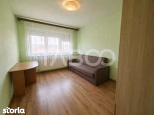 Apartament decomandat de vanzare 2 camere balcon lift Mihai Viteazul — miniatura 4