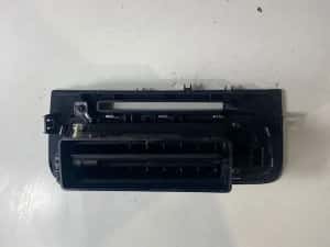 Grila aerisire bord centrala Volvo V60 S60 2011-2018 30791699 — miniatura 4