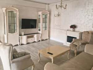 Apartament 3 camere | 91 mp | Etaj 4/5 | 6' metrou | 900 €/lună