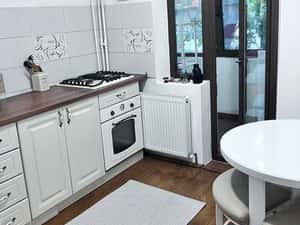 Proprietar inchiriez apartament cu 2 camere in Nicolina 2