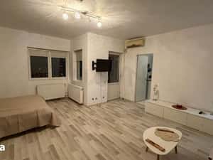 Studio Mall Vitan bloc 2001 53 mp — miniatura 5