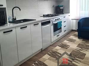 Ap. 3 camere, decomandat, renovat, mobilat și utilat – Parcul Teilor
