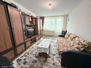 Apartament 2 camere 46 M² + balcon 10 M² cu priveliste Simeria — miniatura 3