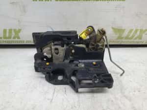 Broasca usa stanga fata 805038956r Dacia Sandero 2 (2013 - 2016)