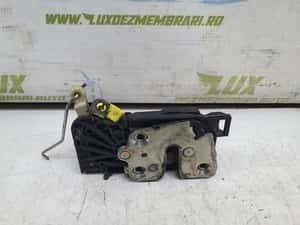 Broasca usa stanga fata 805038956r Dacia Sandero 2 (2013 - 2016) — miniatura 8