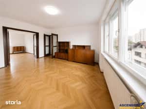 Apartament reprezentativ, 5 camere, pentru birou sau locuinta, Central — miniatura 6
