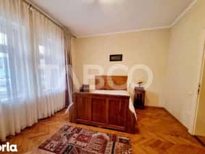Apartament de vanzare 2 camere 2 bai 2 pivnite Sibiu Centrul Istoric — miniatura 4