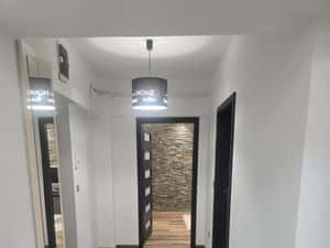 Particular Inchiriez apartament 2 camere Craiova centru — miniatura 4