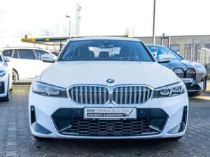 BMW 318 Berlină Diesel Automată 150 cp 2024 — miniatura 3