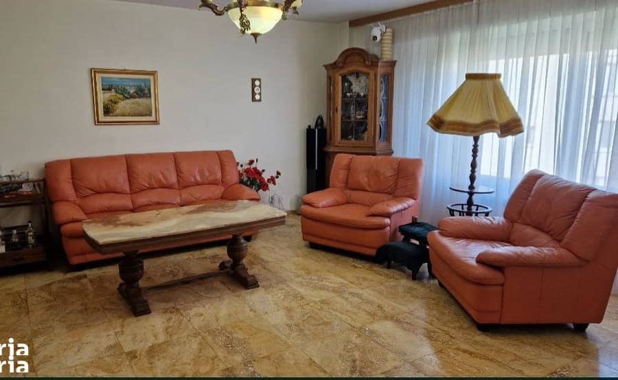 Apartament 3 camere | Petfriendly | Terasa | Decebal - Piata Muncii — fotografie 1 din 5