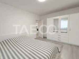 Apartament de vanzare 3 camere 2 bai gradina 74mp si parcare Selimbar — miniatura 8