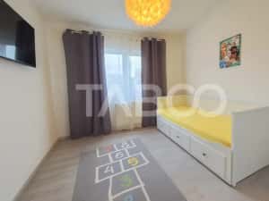 Apartament de vanzare 3 camere 2 bai gradina 74mp si parcare Selimbar — miniatura 10