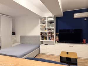 Garsonieră de vânzare – 37,76 mp, bloc 2009, mobilată complet — miniatura 3