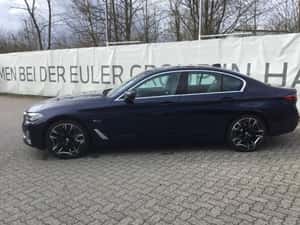 BMW 545 Plug-in hybrid second-hand, 2023 — miniatura 4