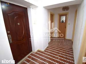 Unirii-Bd. Liberatății | etaj 5/8 | 67 mp | vedere Casa Poprului — miniatura 6