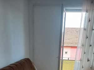 Apartament de inchireat pe str Sondorilor nr 18   tel — miniatura 5