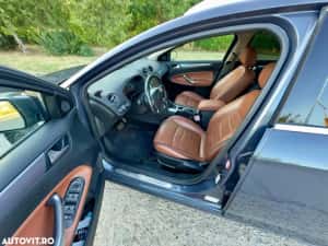 Ford Mondeo 2.0 tdci vând sau schimb — miniatura 7