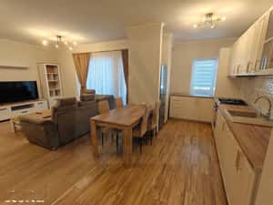 Apartament modern parcare si balcon prima inchiriere zona Turnisor — miniatura 1