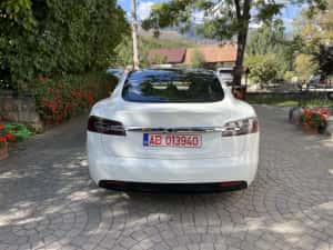 Tesla model S 90d supercharger gratuit — miniatura 3