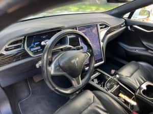 Tesla model S 90d supercharger gratuit — miniatura 4