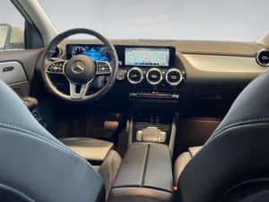 Mercedes-Benz GLA 250 Plug-in Hybrid 2021 — miniatura 7