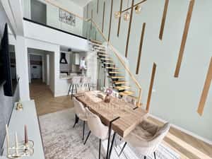 Penthouse cu 5 camere si 3 bai - 118 mp utili - Priveliste superba