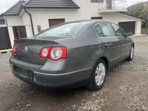 Volkswagen passat highline limuzina  2.0 TDI 140 CP — miniatura 10